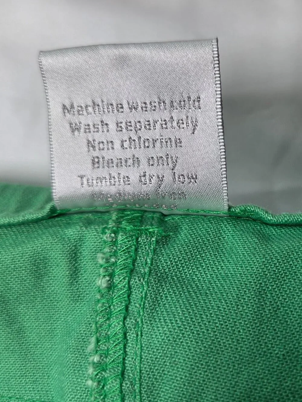 In Moda Bermuda Shorts Sz 9-10 Vibrant Green Denim Style Mid Rise
